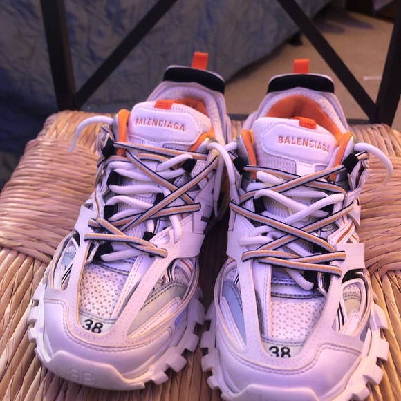 Size 8 Balenziaga Good condition used a few times - Picture 3 of 3